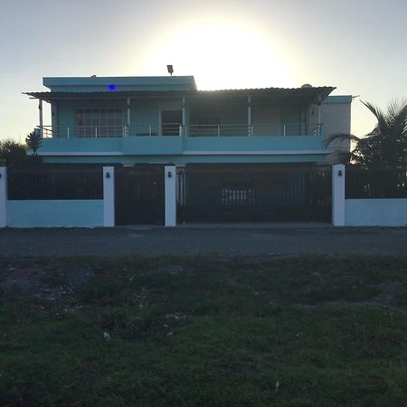 Villa Nilsa Bani Exterior photo
